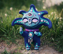 Load image into Gallery viewer, Elf Statue Handmake Creatures From A Fantasy World Elf Resin Garden Statue Outdoor Garden Home Decor Figurine