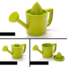 Load image into Gallery viewer, Peleg Design Lemoniere Original Watering Can Shaped Manual Hand Juicer Green Plastic Squeezer with Pourer for Lemon or Citrus Juice with Flip Lid for Storage
