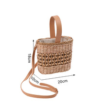 Load image into Gallery viewer, Natural Corn Husk Pastoral Art Female Bag Woven Chain Buckle Straw Bag
